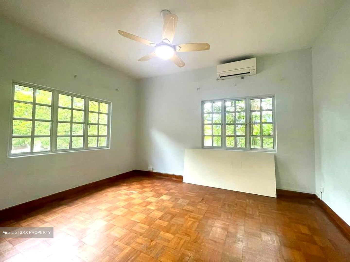 Commonwealth Avenue West (D5), Detached #543063081